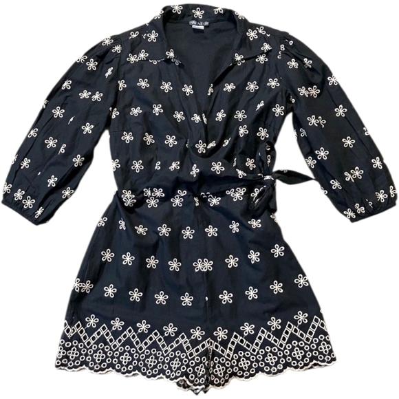 Venus Floral Embroidered Surplice Mini Romper Cream Blk 3/4 Slvs Waist Tie Sz 10 - Picture 2 of 16